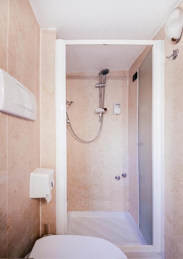 Kleines Classic Doppel- oder Zweibettzimmer