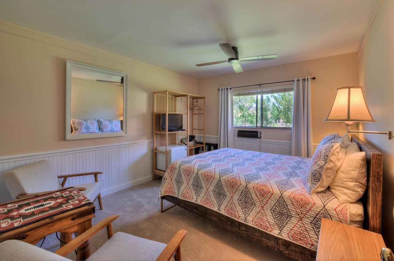 Queen Room