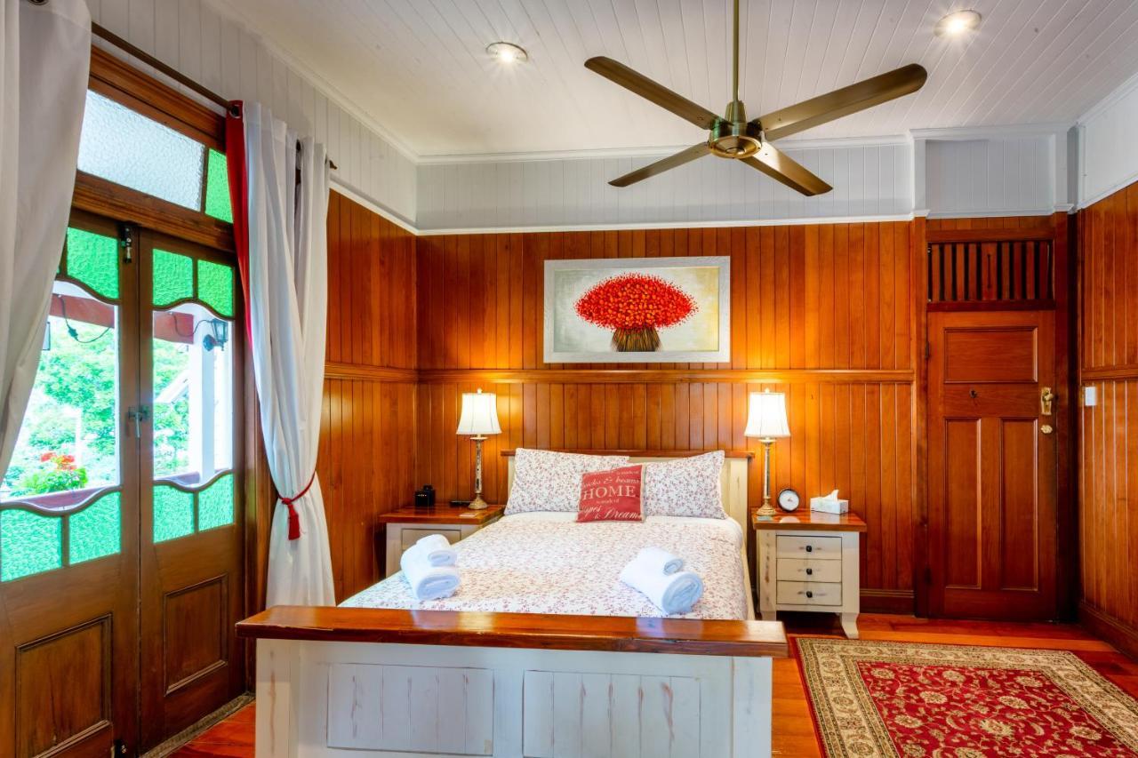The Andrews Room with Private External Bathroom