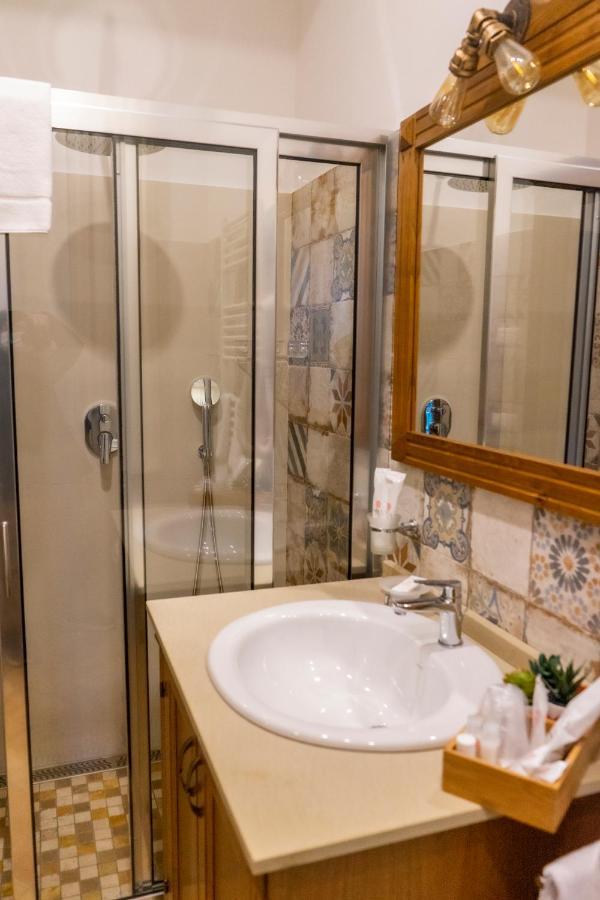 Camera Familiare con Bagno Privato