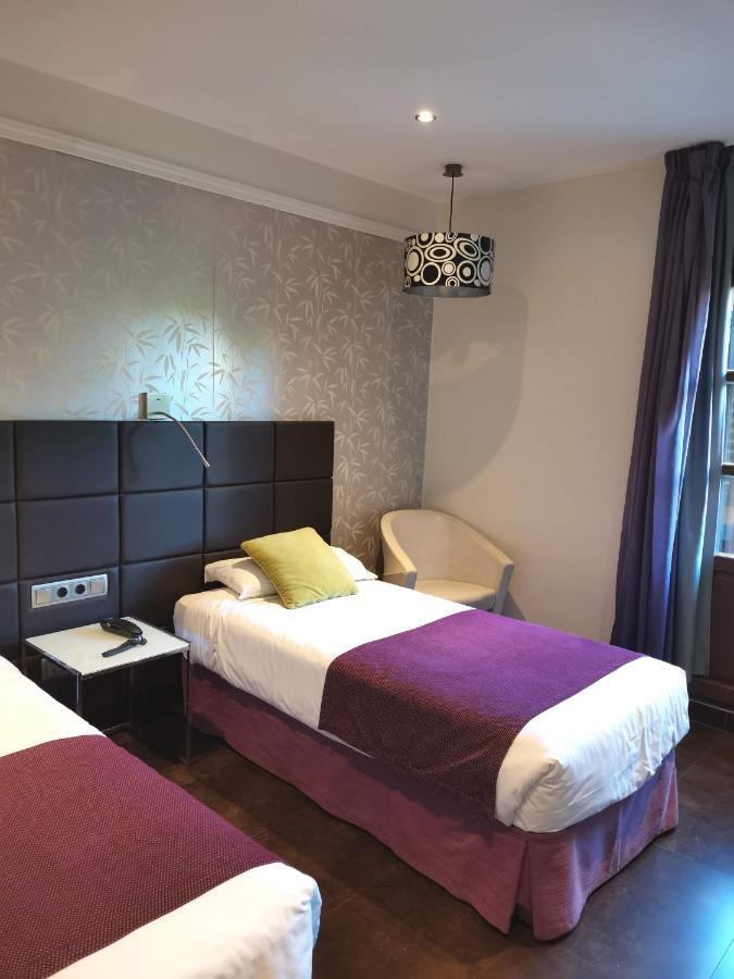 Double or Twin Room La Rambla Views