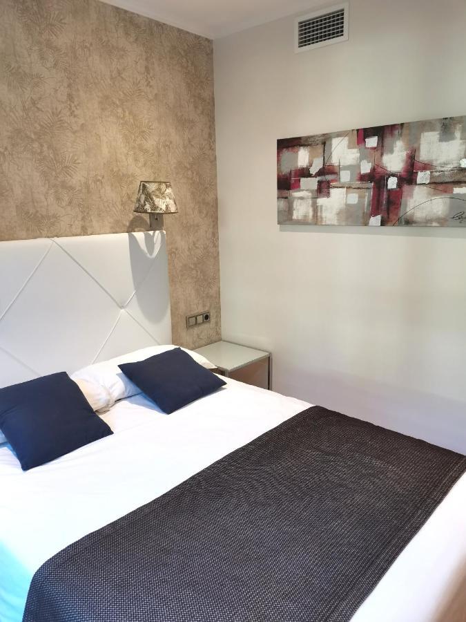 Double or Twin Room La Rambla Views