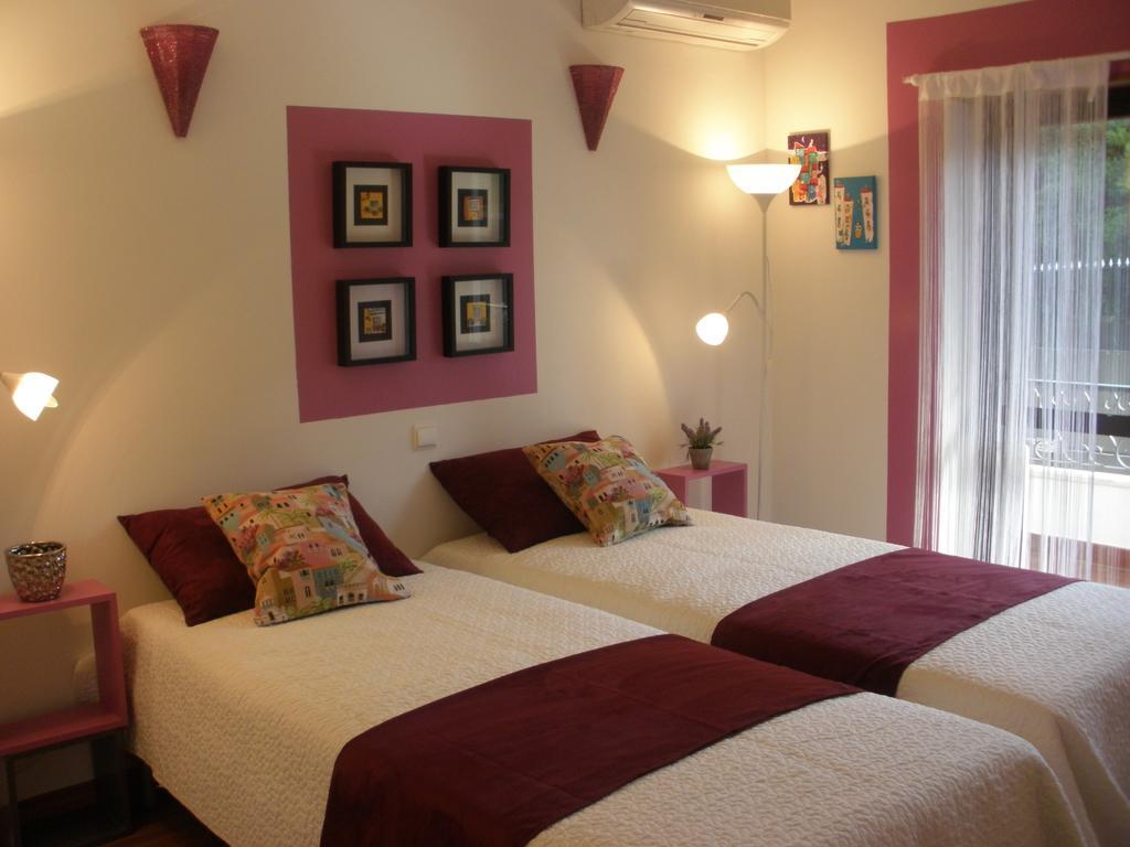 Quarto Twin com Cama Extra
