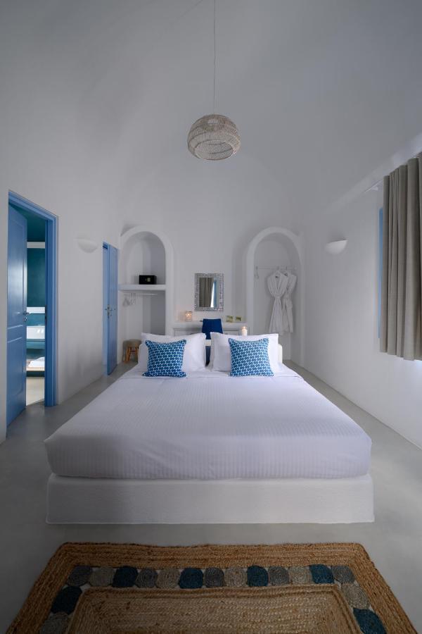 Premier Two-Bedroom Villa Private Pool Sea View