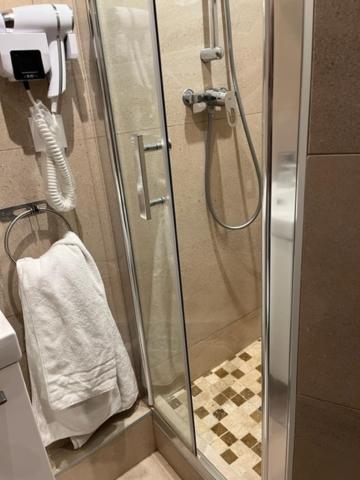 Chambre Double avec Salle de Bains Privative