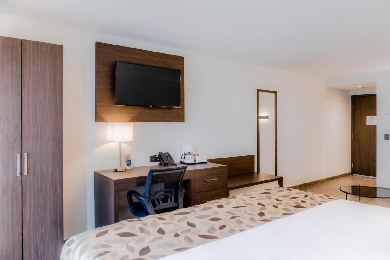 Standard Double Room Two Double Beds Non Smoking