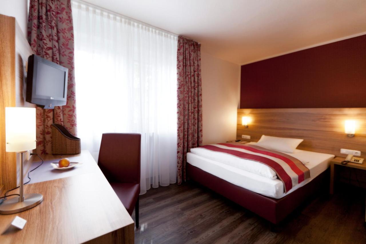 Large Single Room,1177636957:JPEG