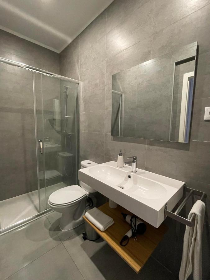 Quarto Duplo ou Twin com Casa de Banho Privada Externa