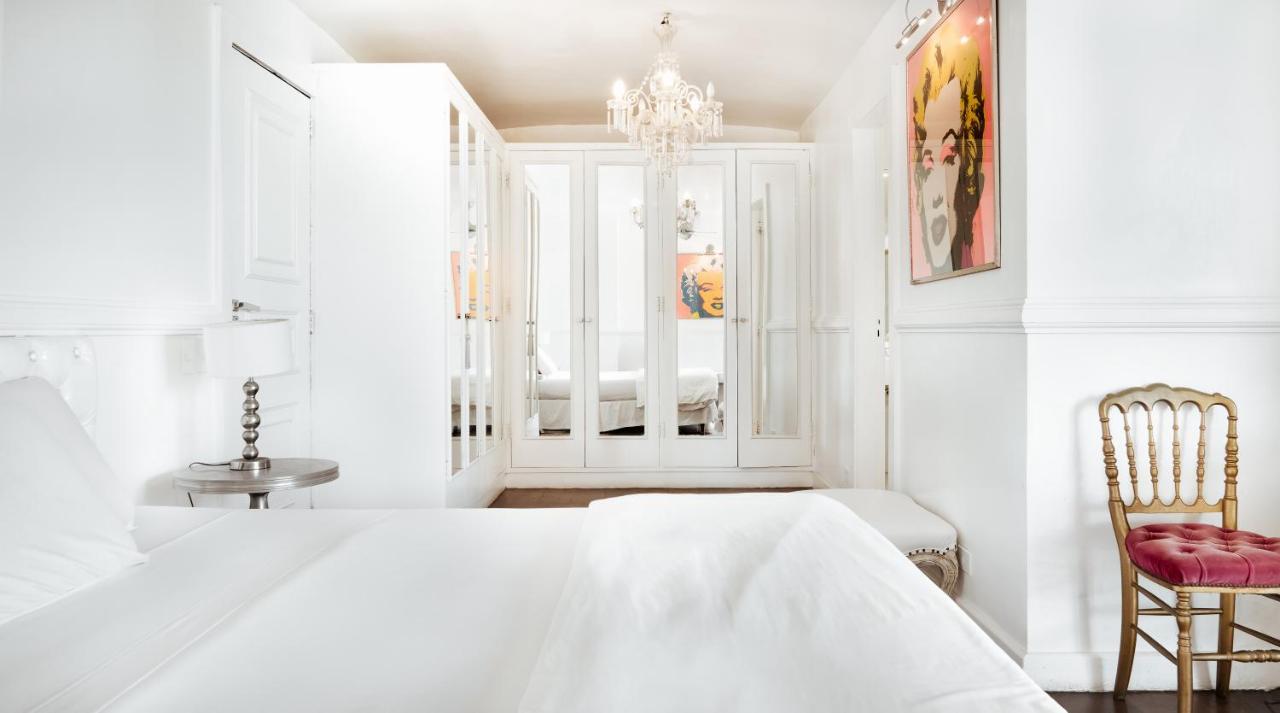 Suite de Luxo com Varanda e Vista Mar