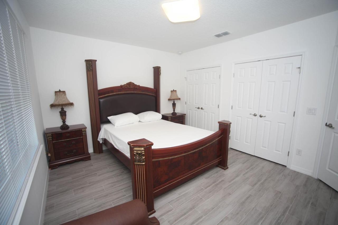 Large Double or Twin Room