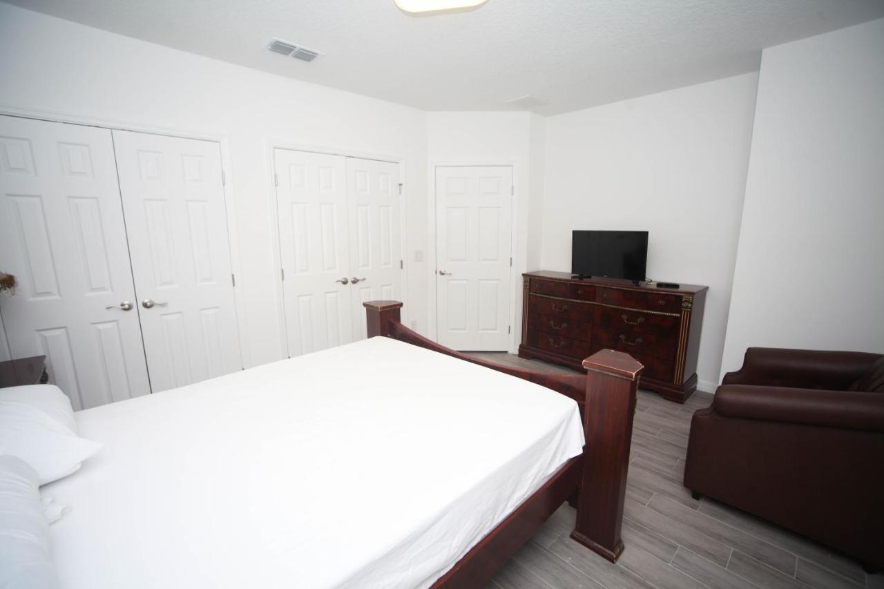 Large Double or Twin Room