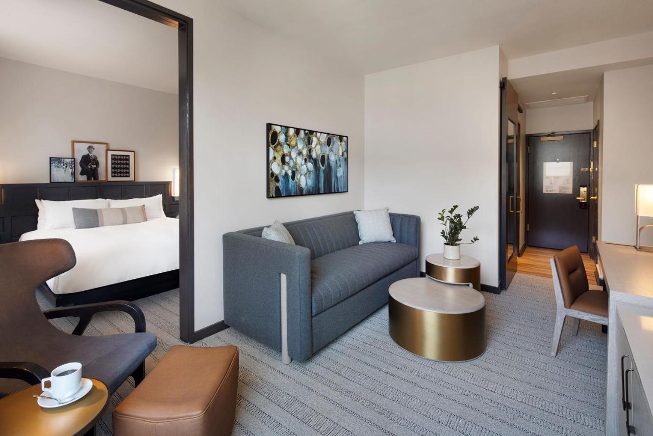 One-Bedroom King Suite - Non-Smoking,1189017913:JPEG