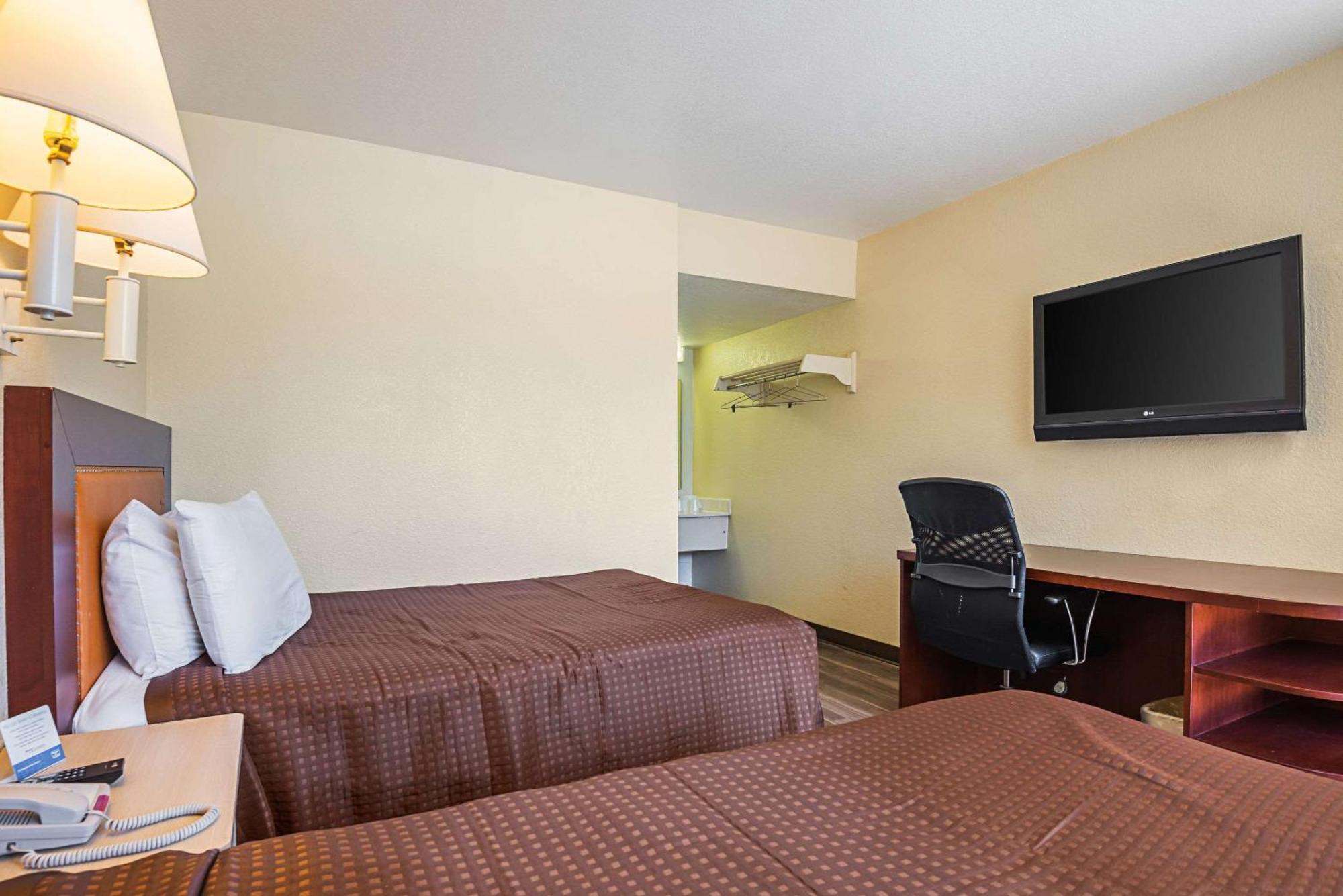 Quarto Duplo com 2 Camas de Casal - Não Fumantes