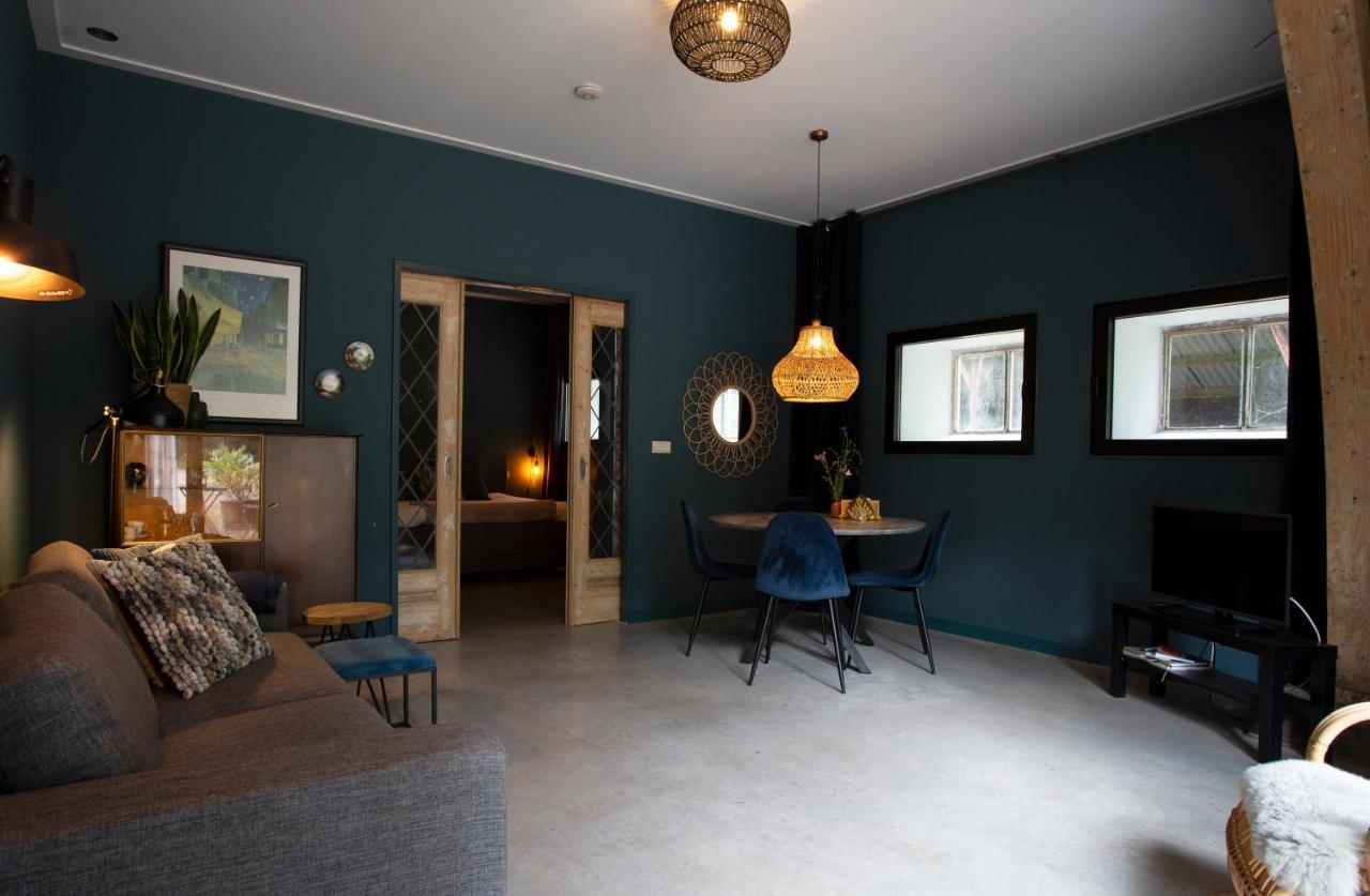 Deluxe King Suite