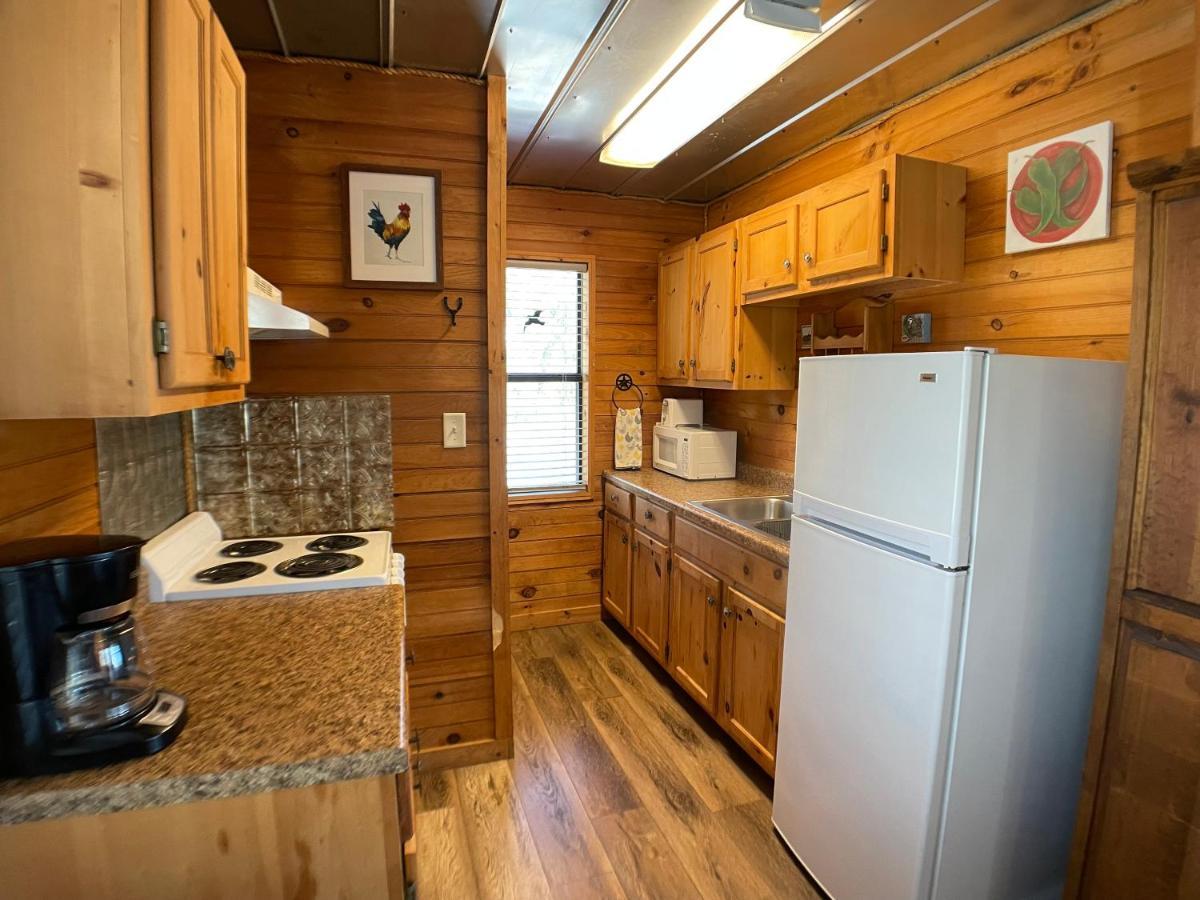 Family Cabin Two Queen Beds