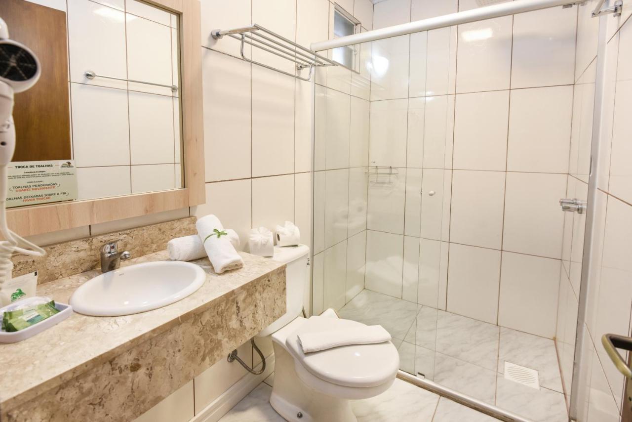 Standard Family Room,1319832655:JPEG