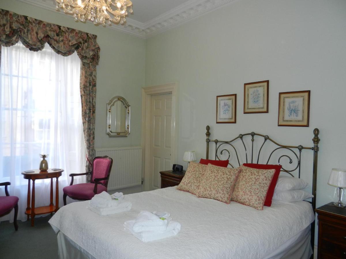 King Room Bath