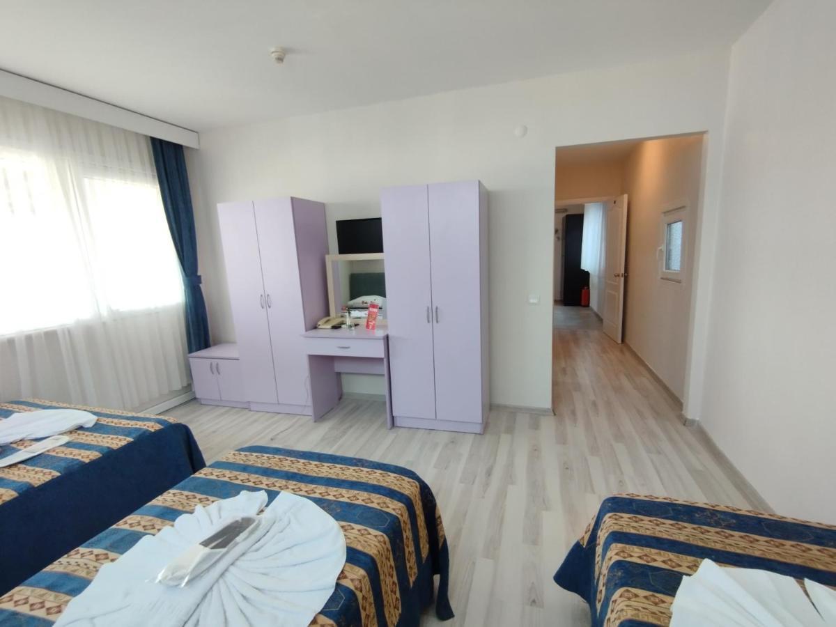 Quadruple Room,1365518120:JPEG