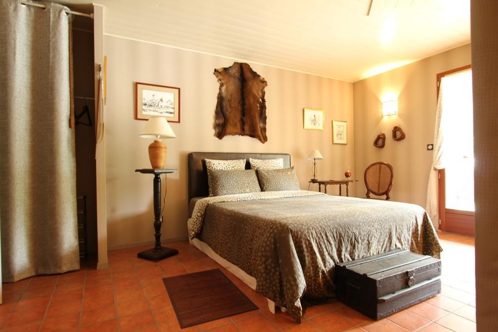 Chambre Double - Vue sur Piscine