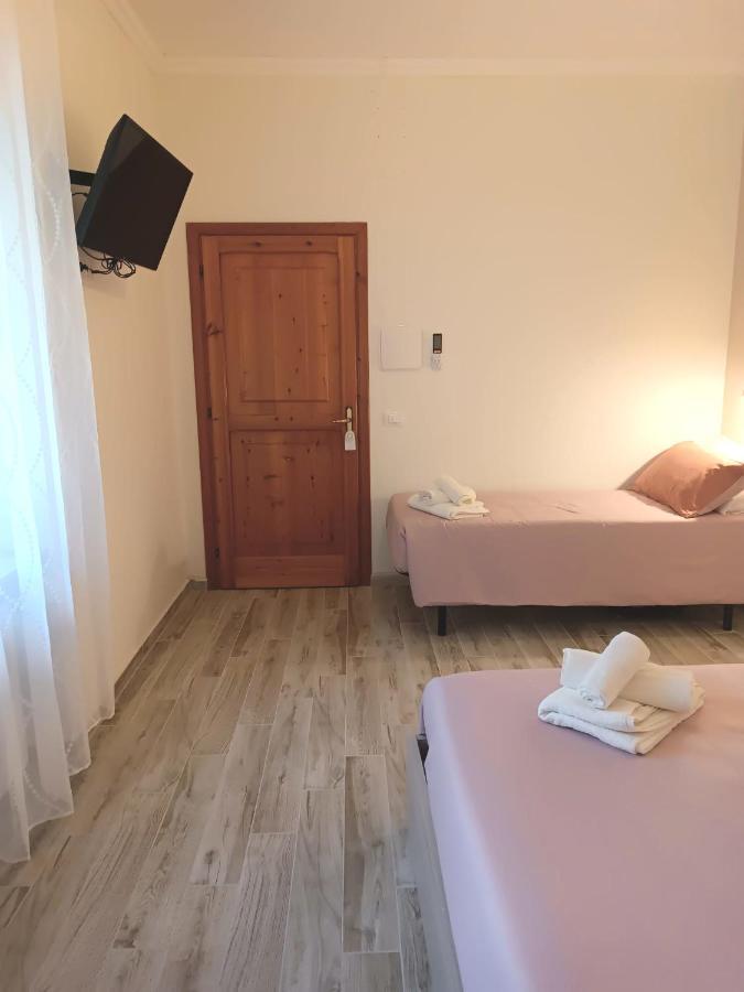 Triple Room Private Bathroom