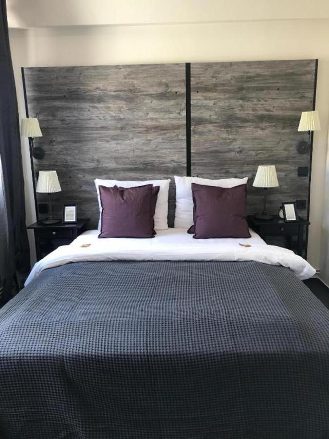 Double Room with Shared Bathroom,1427165743:JPEG