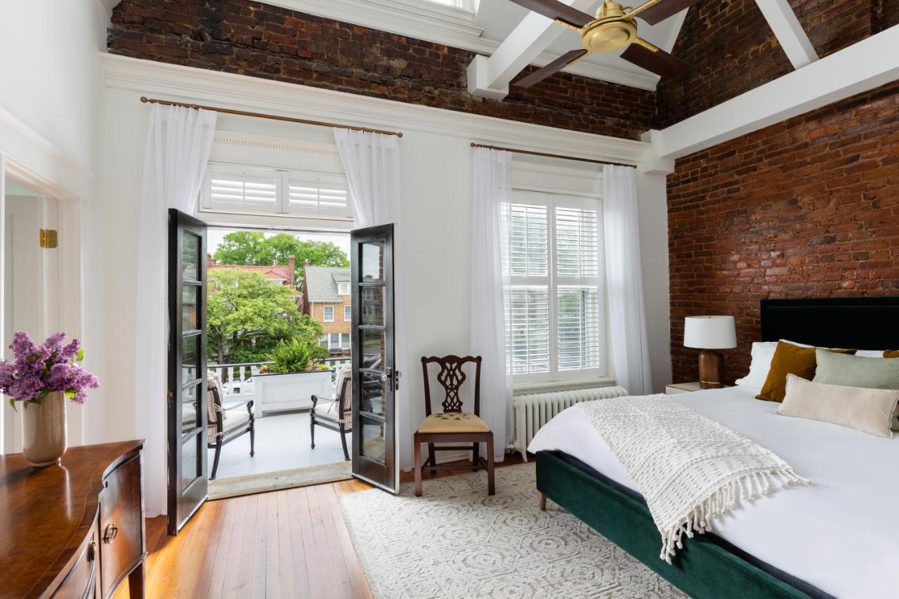 King Suite with Balcony,1469708429:JPEG