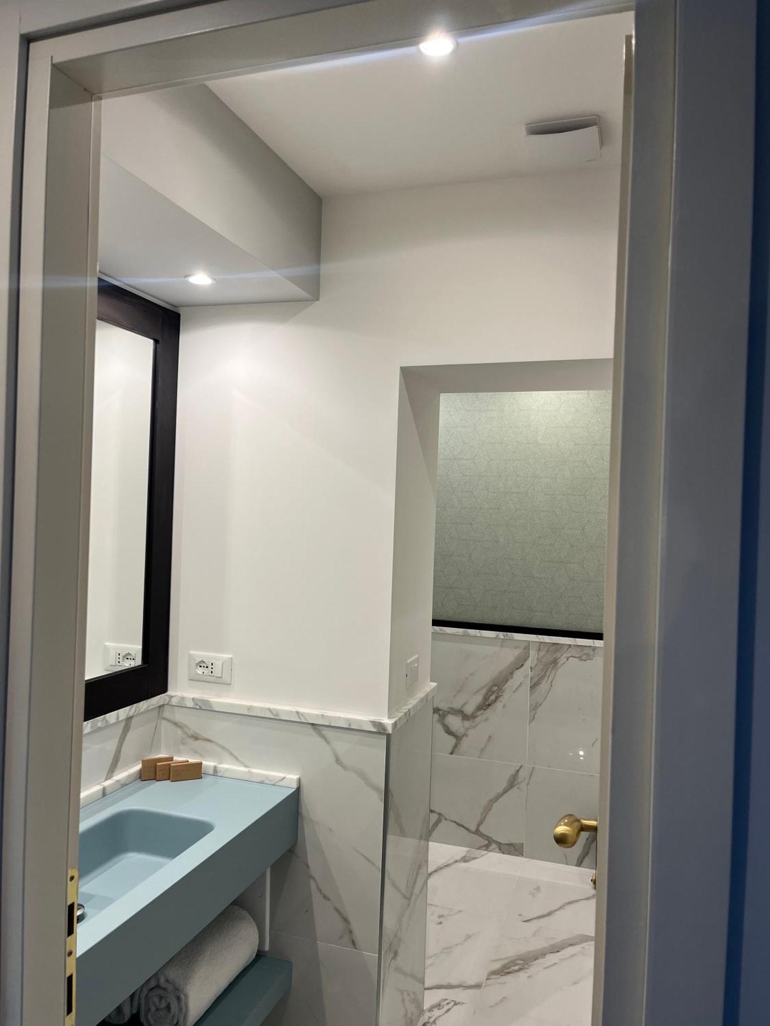 Suite with Terrace,1509185527:JPEG