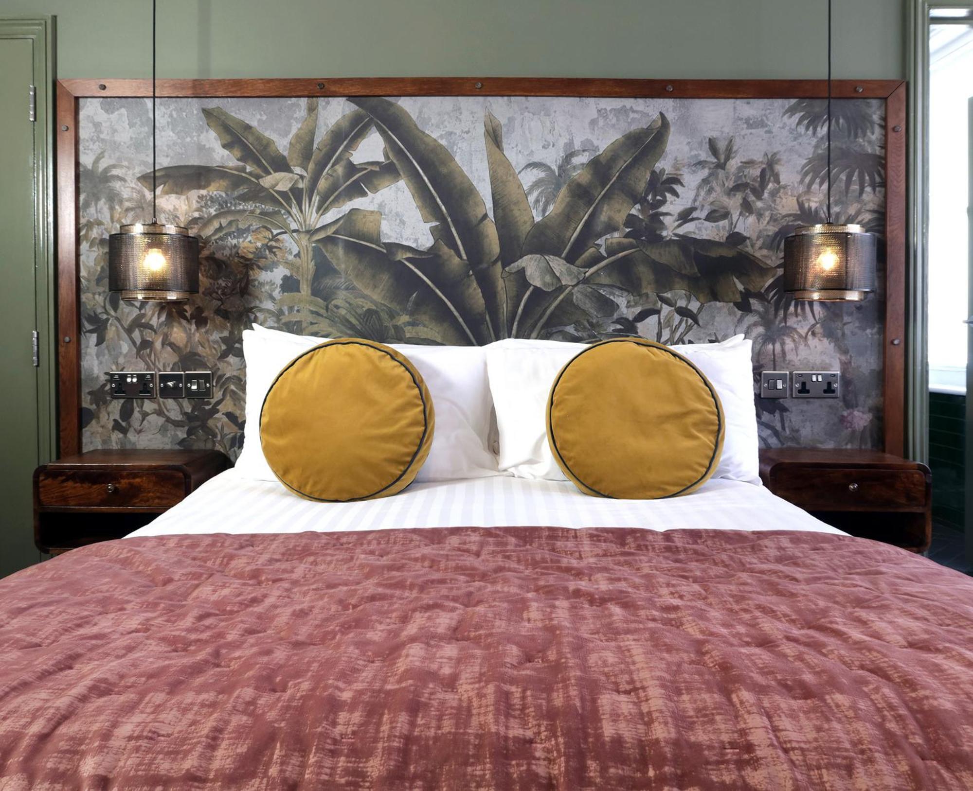 Deluxe Double Room Side Sea View