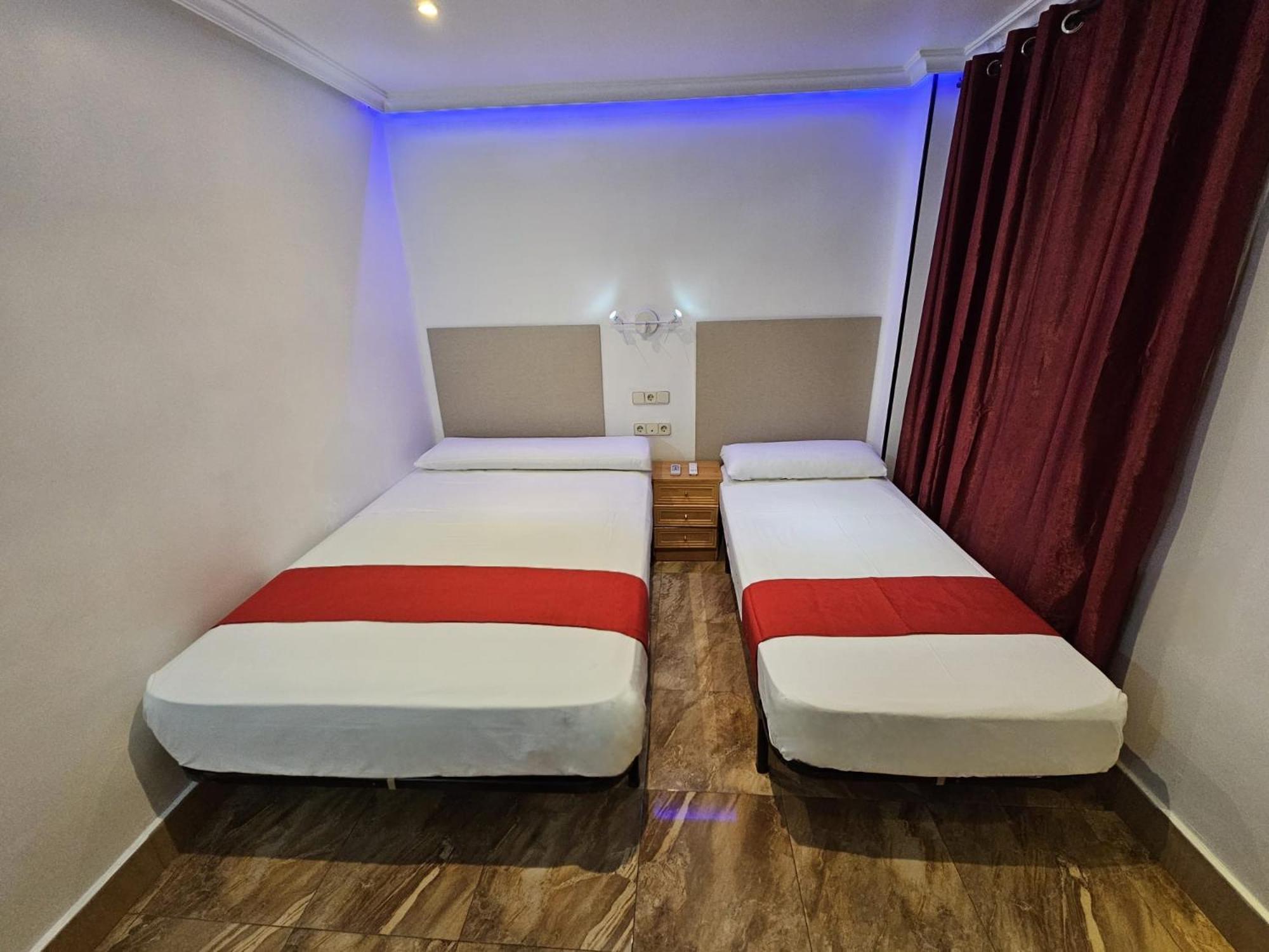 Chambre Double avec Lit d'Appoint