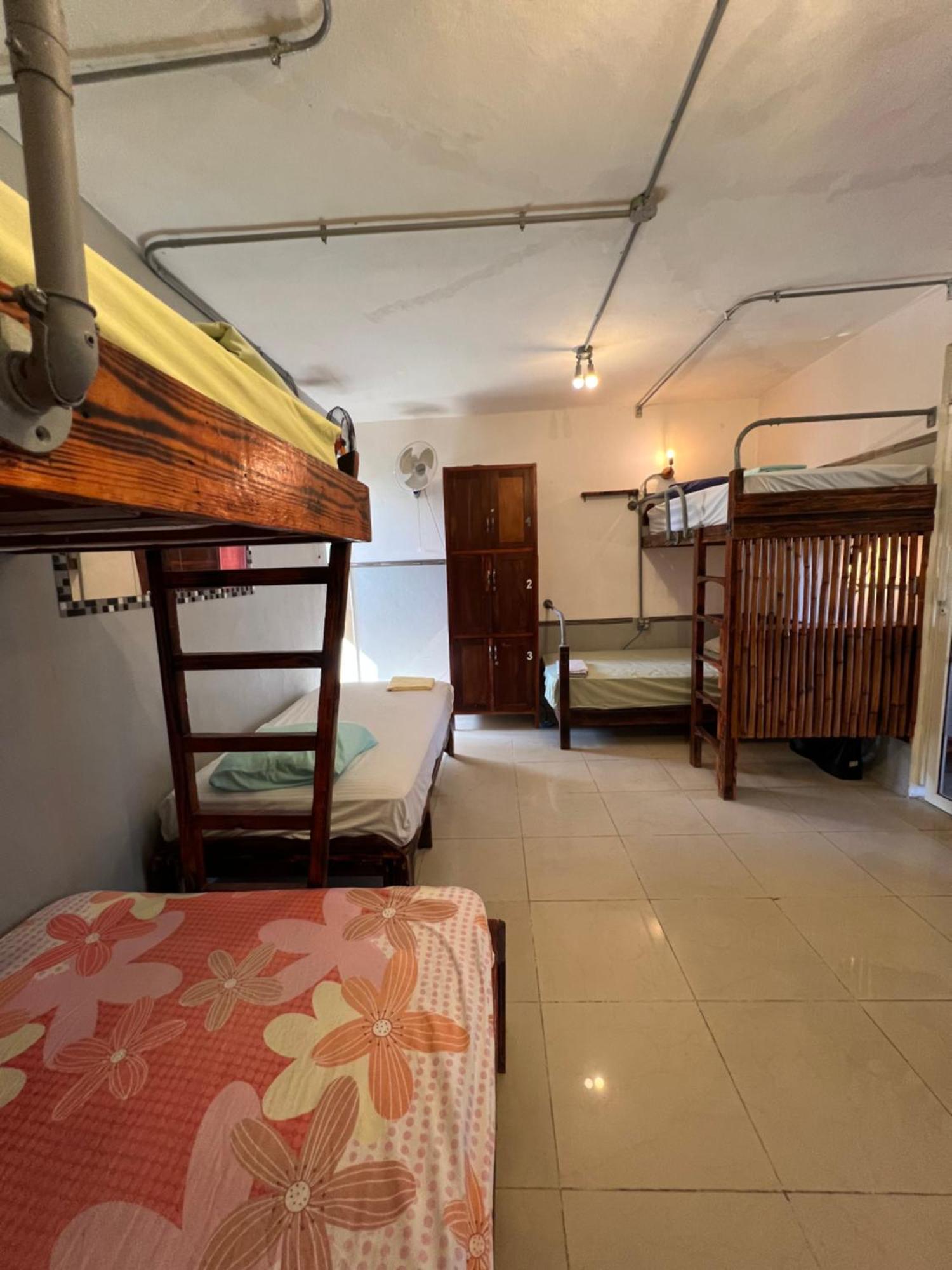 Bed 4-Bed Mixed Dormitory Room