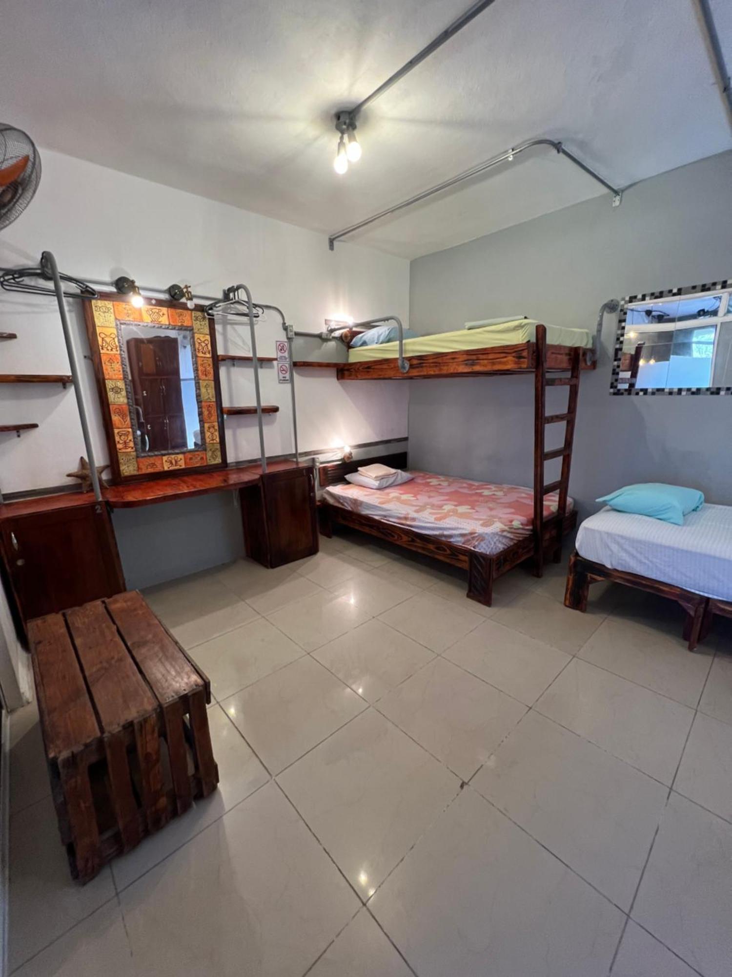Bed 4-Bed Mixed Dormitory Room