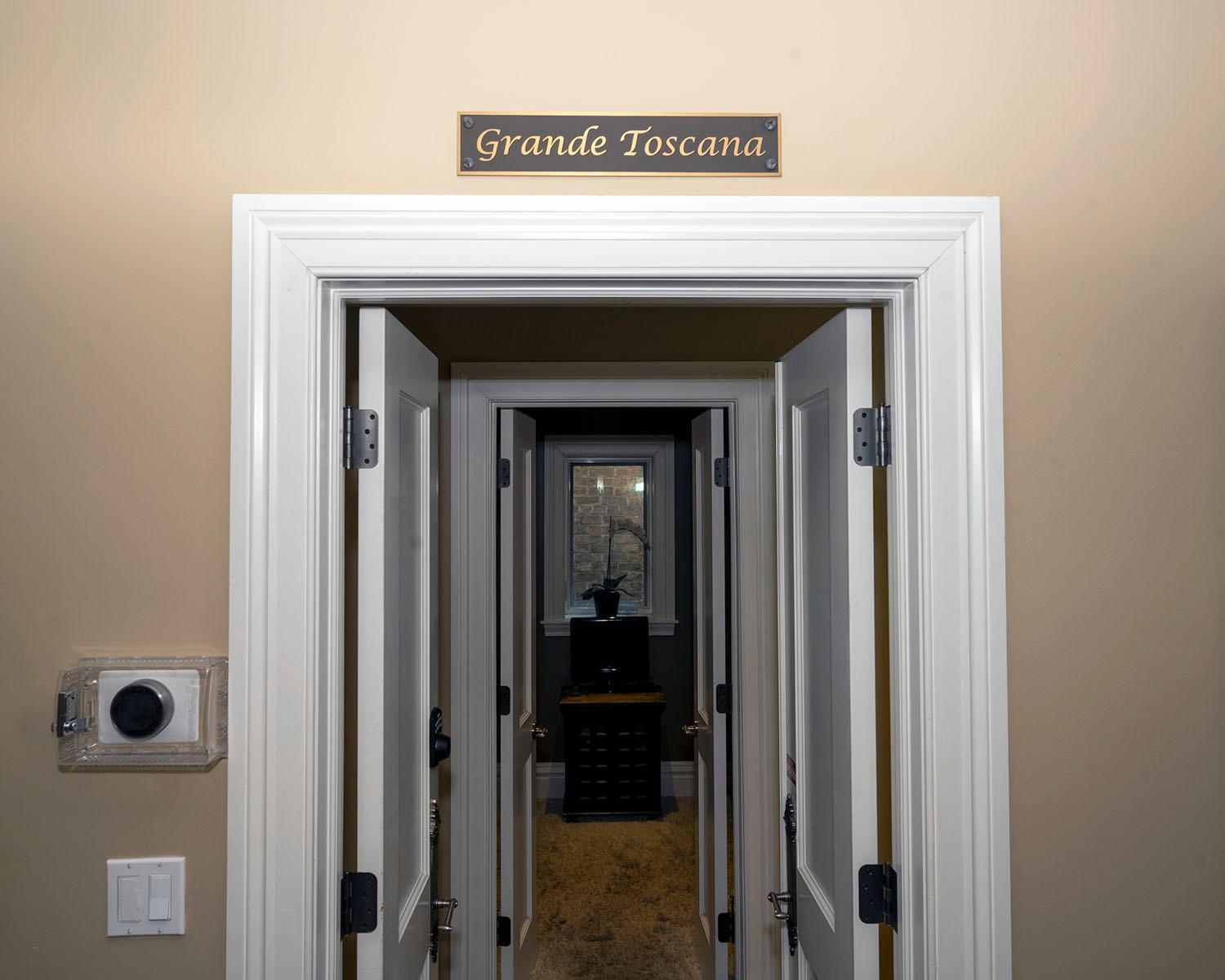 Two-Bedroom Suite,1531290130:JPEG