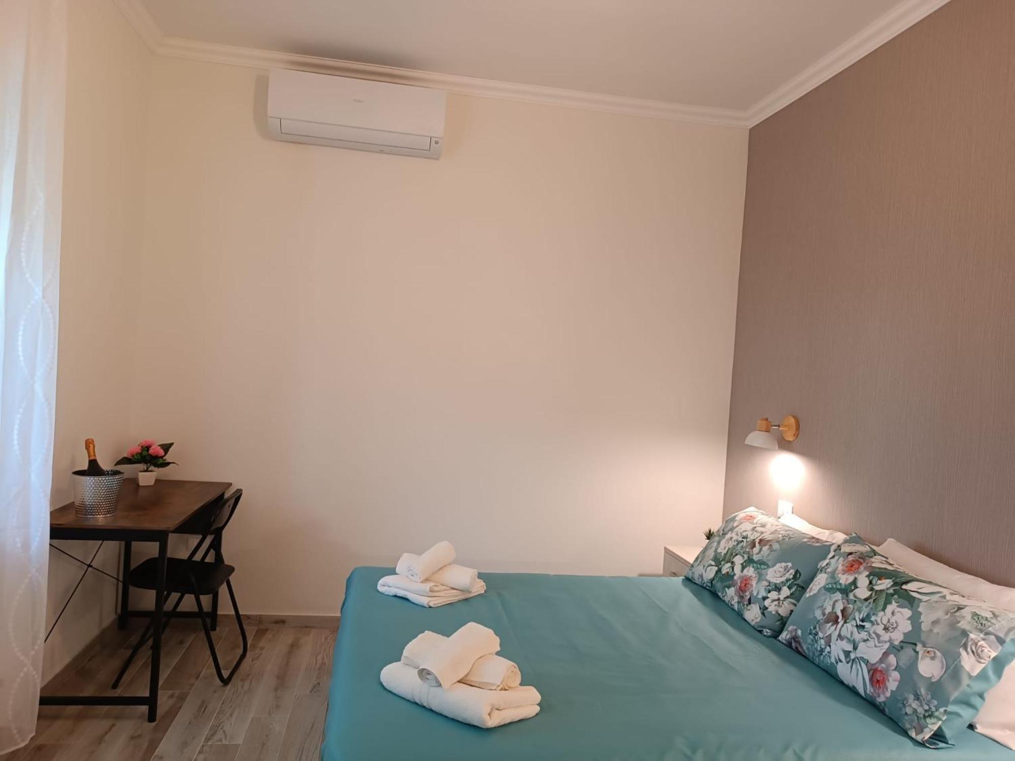 Triple Room Private Bathroom