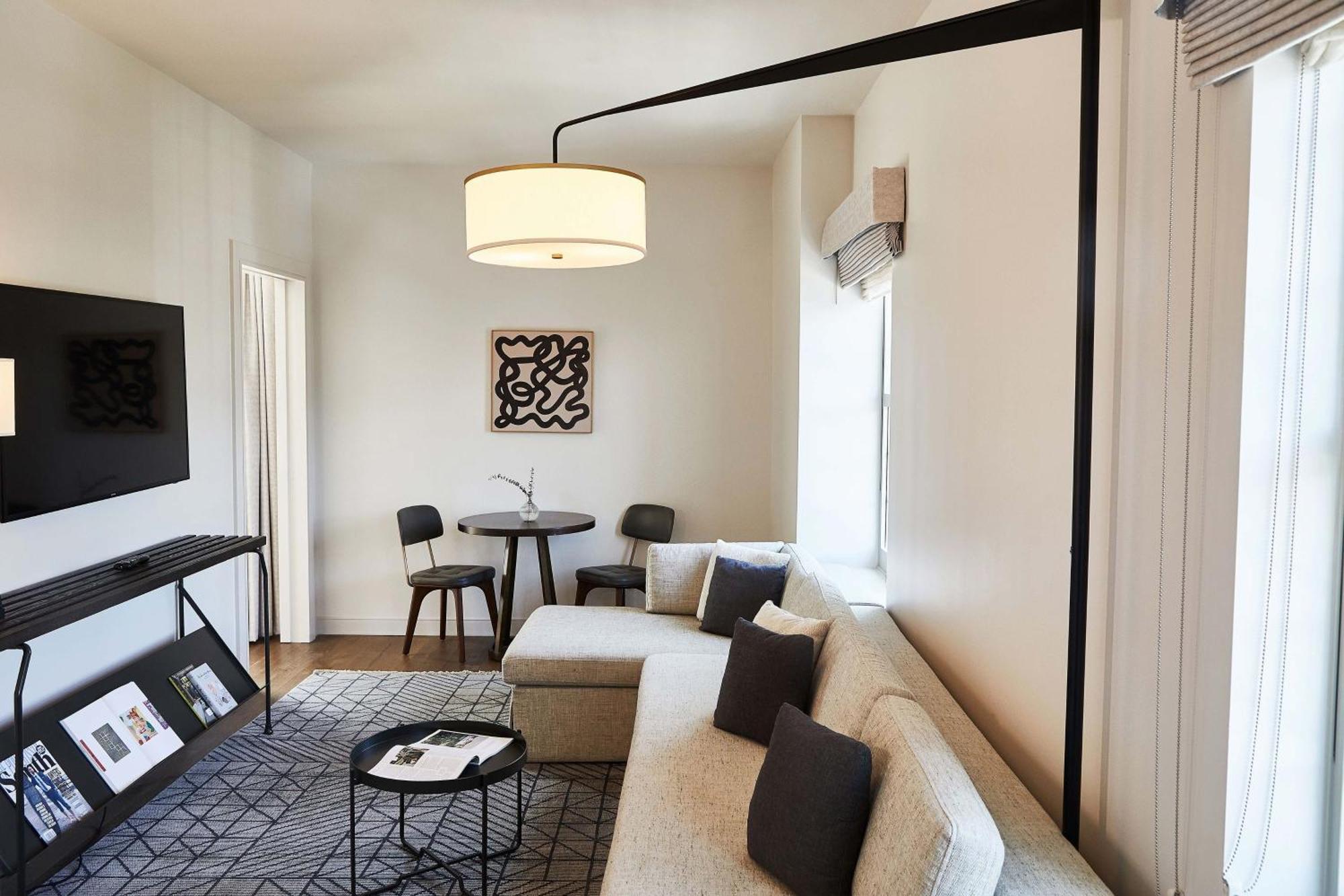 One Bedroom King Suite