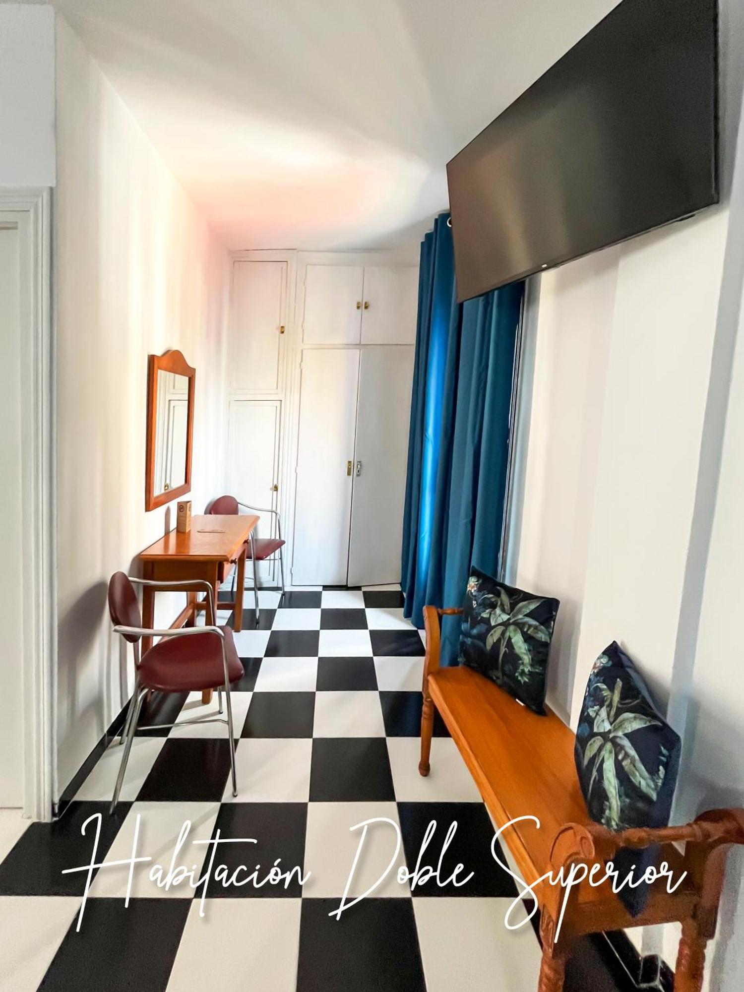 Superior Queen Room