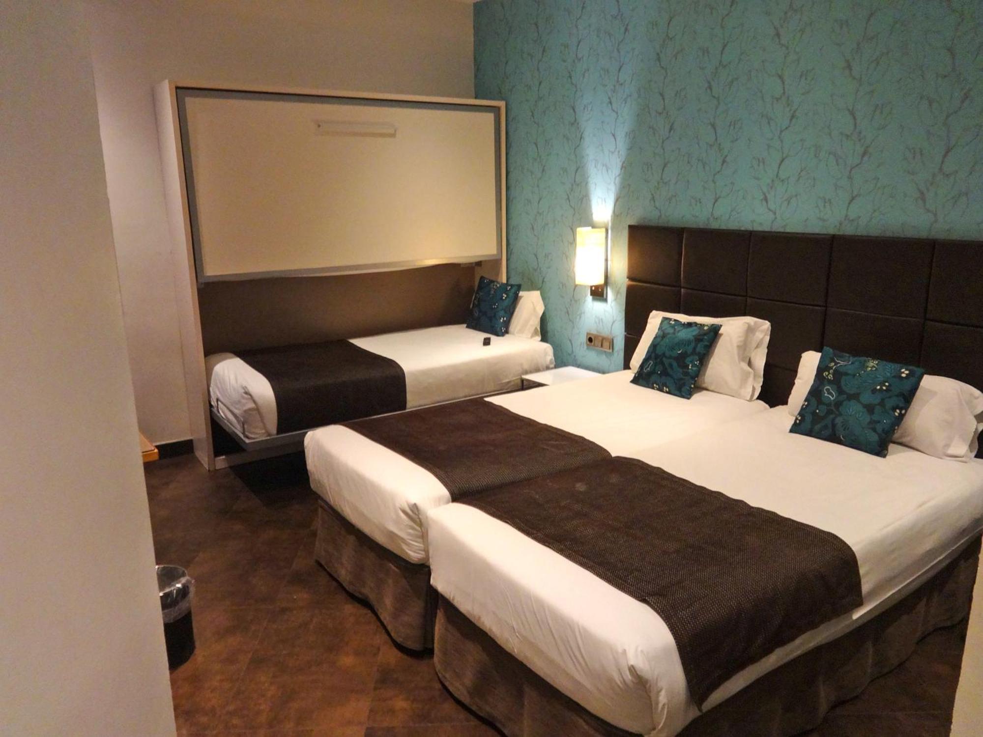 Classic Quadruple Room