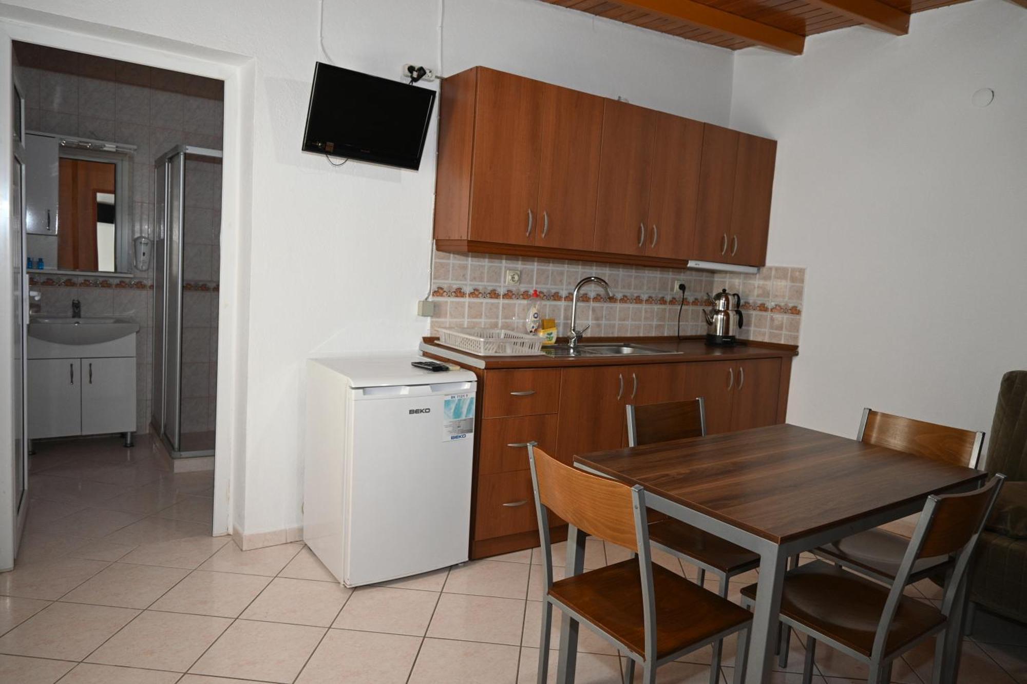 Apartment (4 Adults)