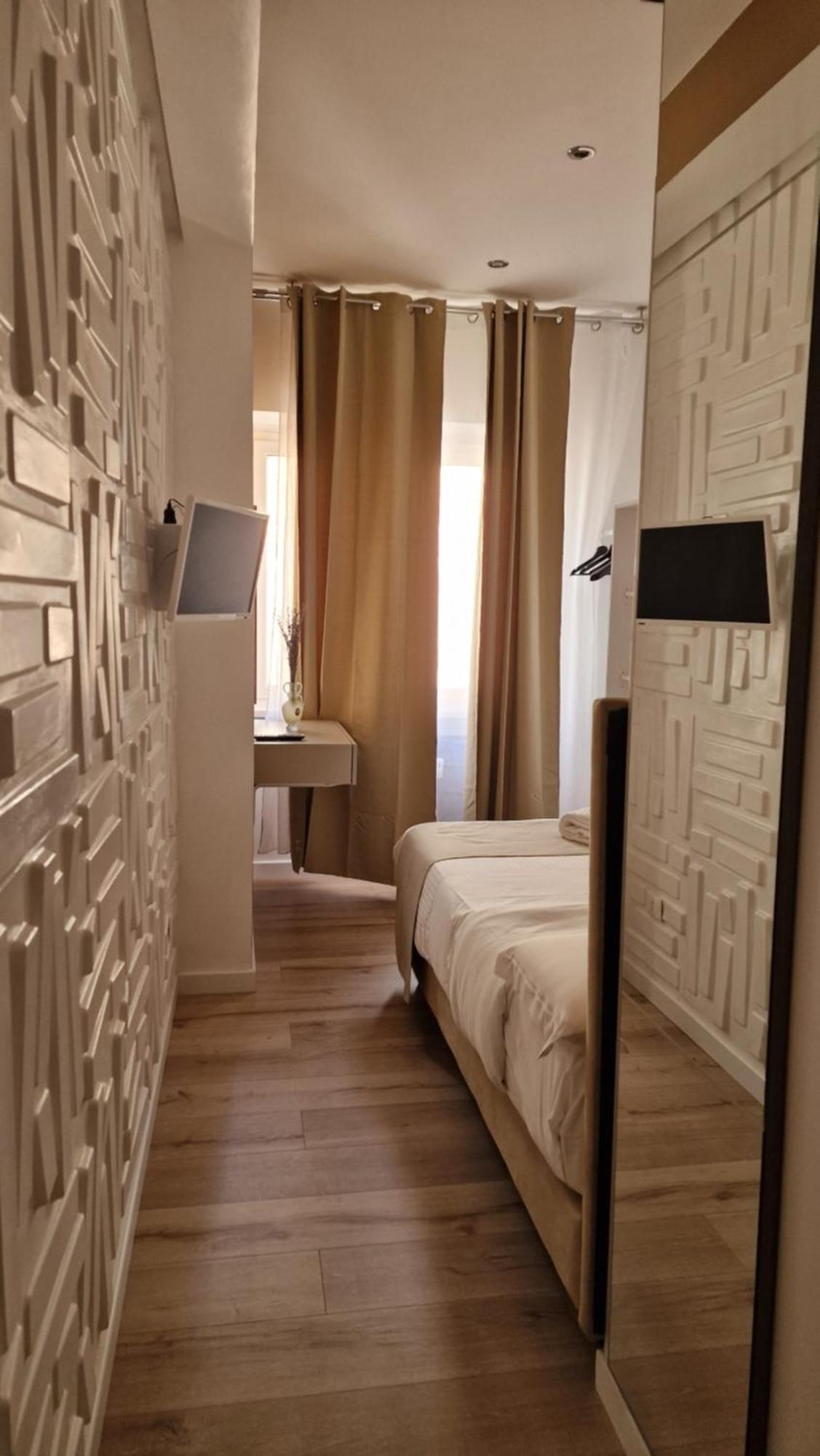 Single Room,1566974225:JPEG