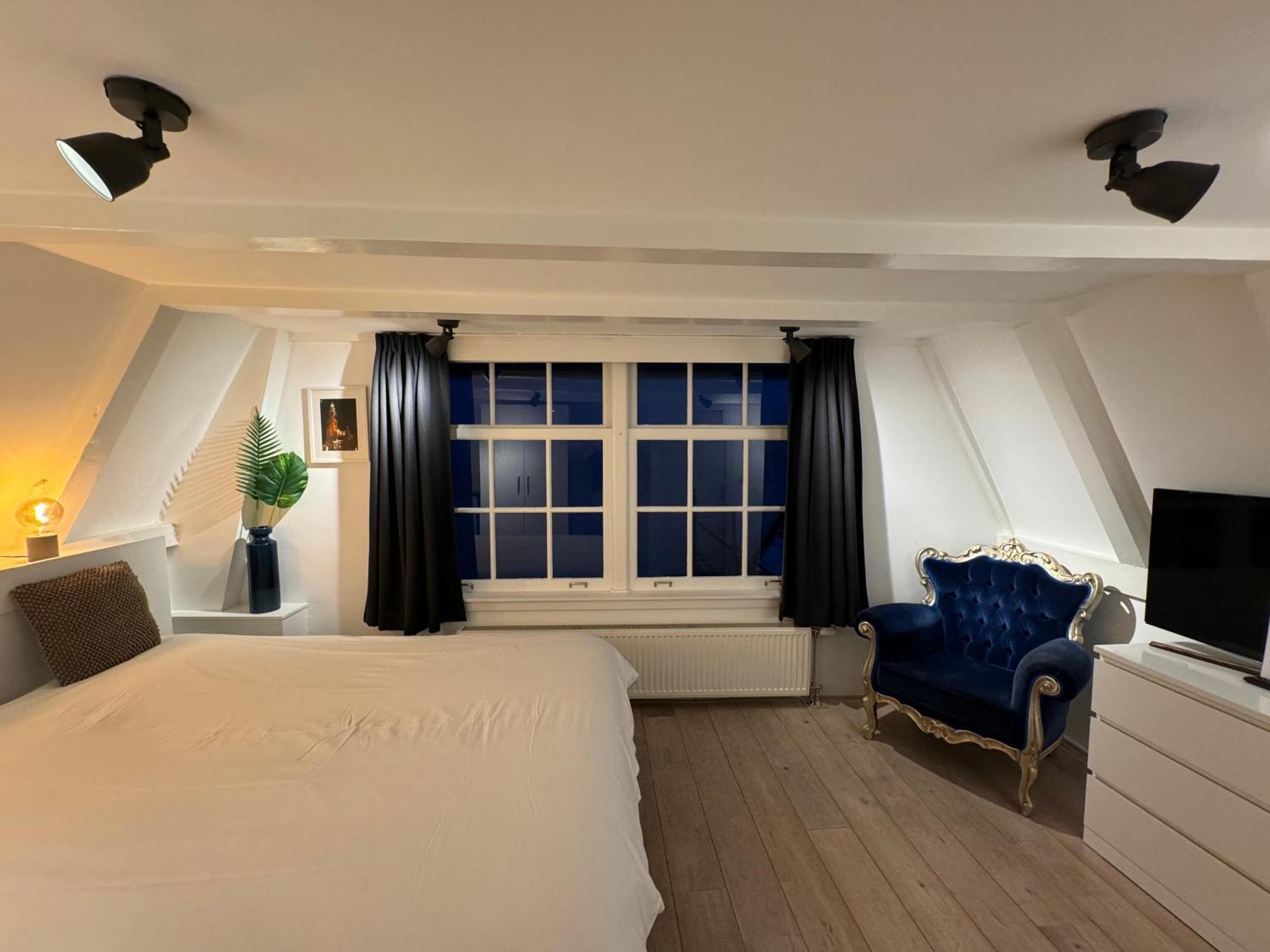 Double Room,1571364110:JPEG