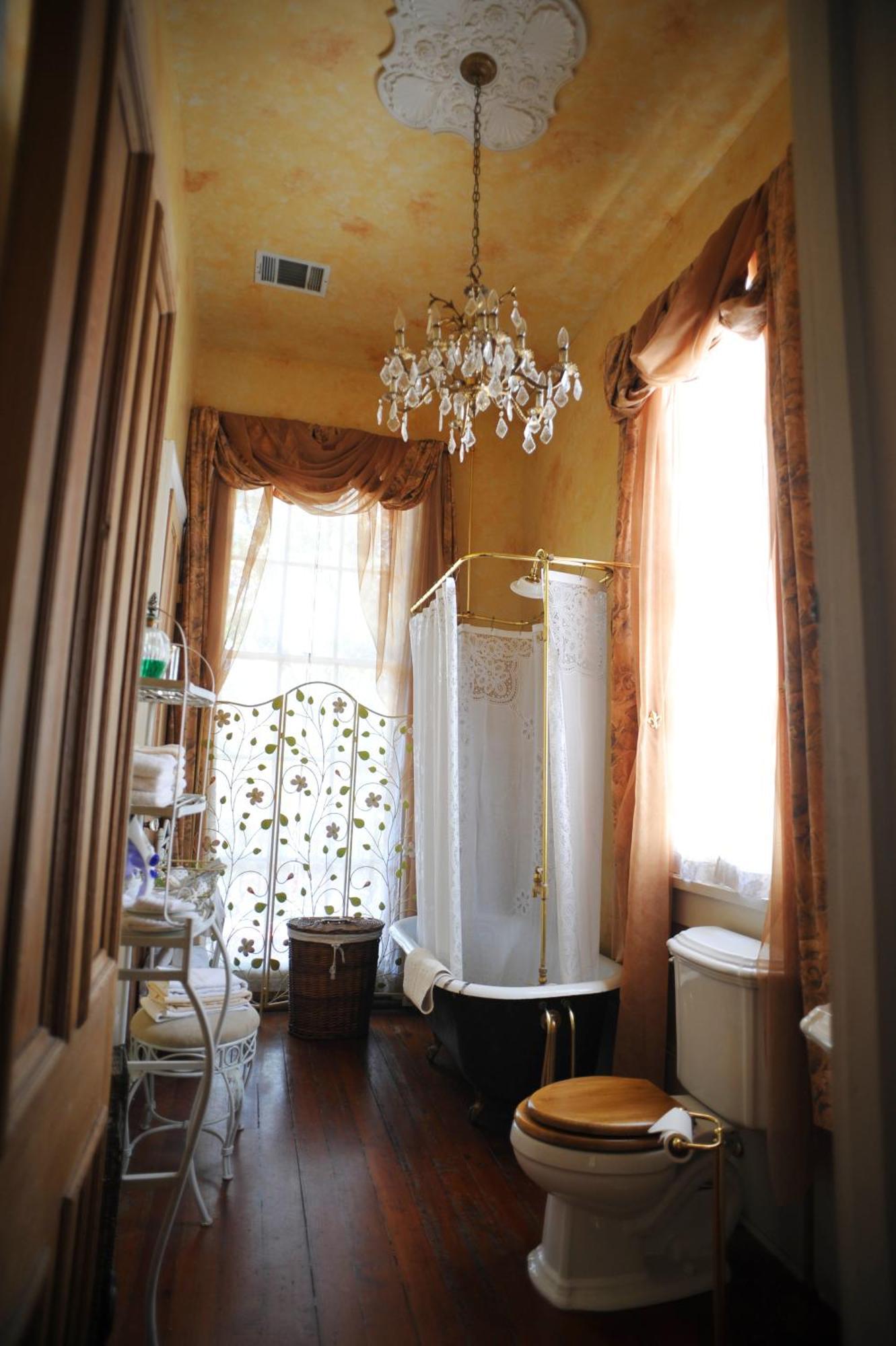 Queen Suite