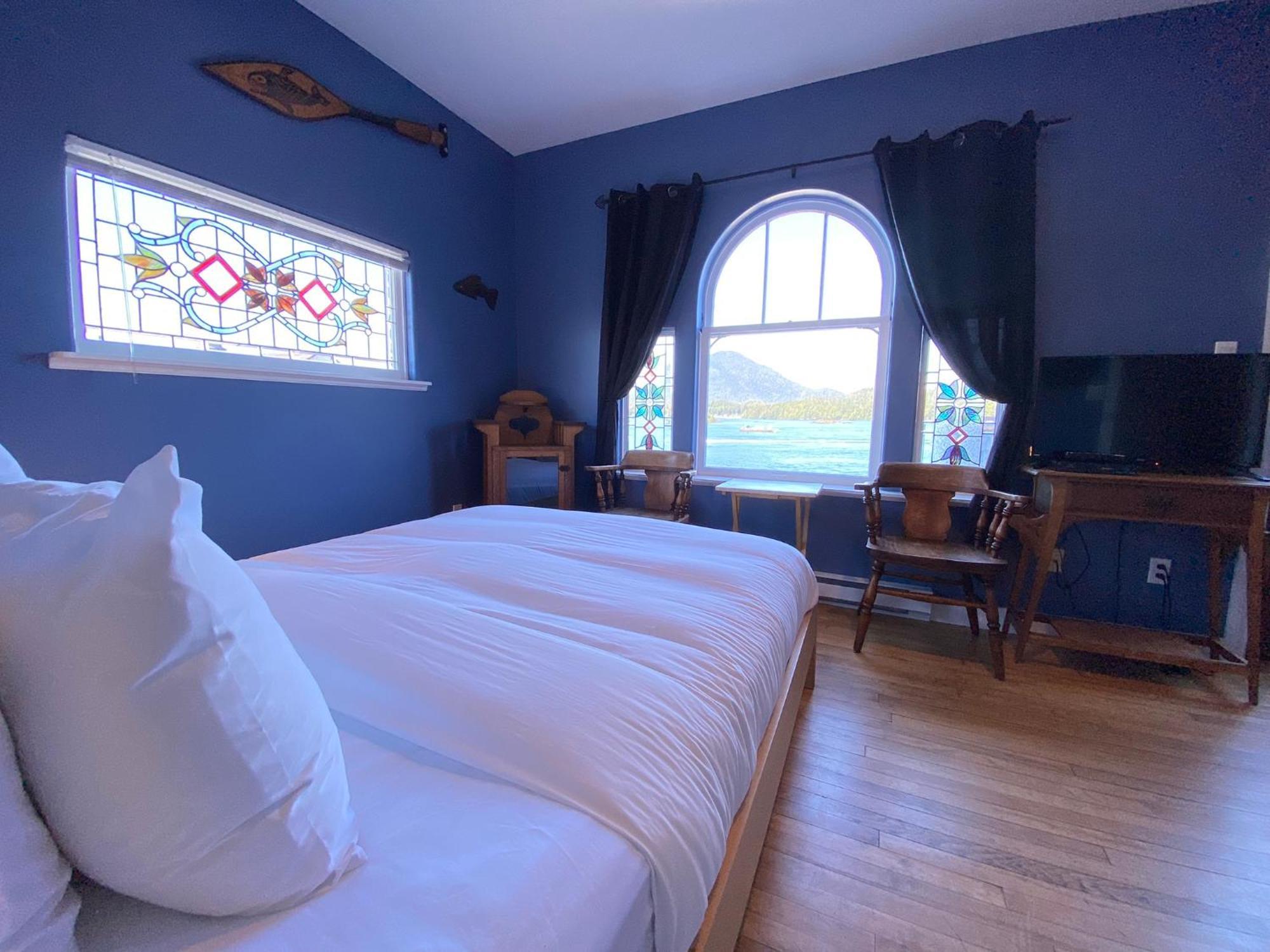 Deluxe Queen Room Ocean View Top Floor