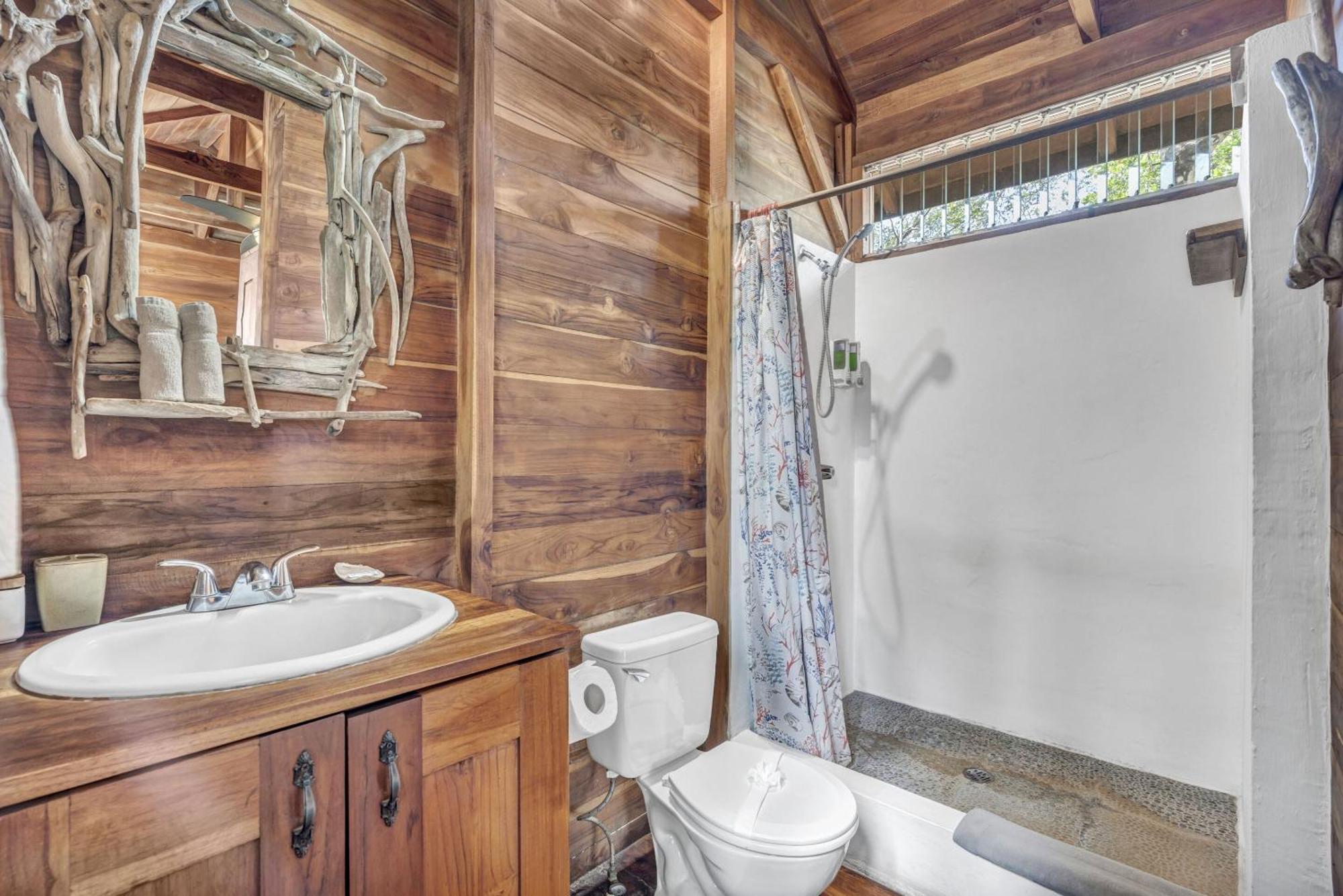 One-Bedroom Bungalow