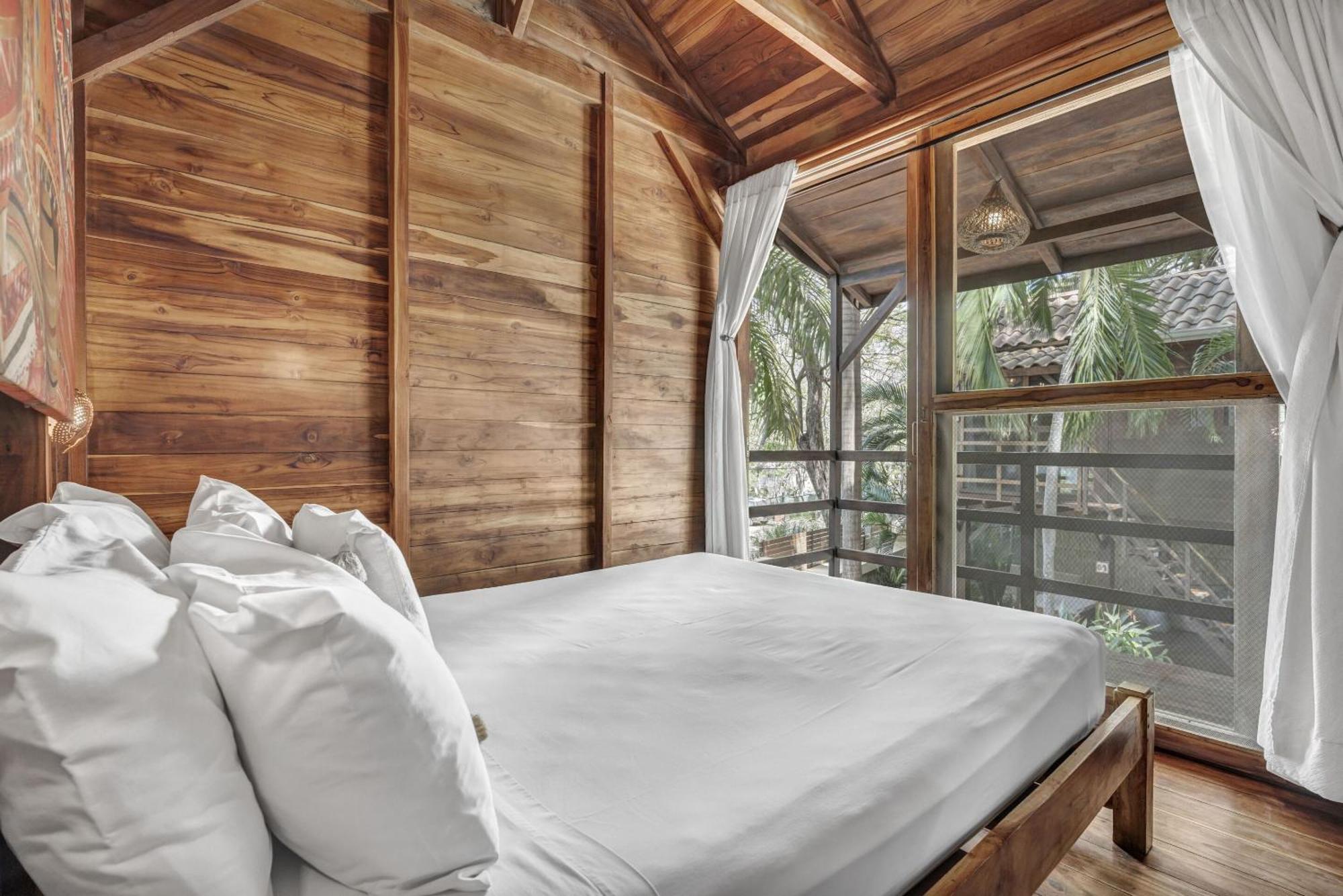 One-Bedroom Bungalow