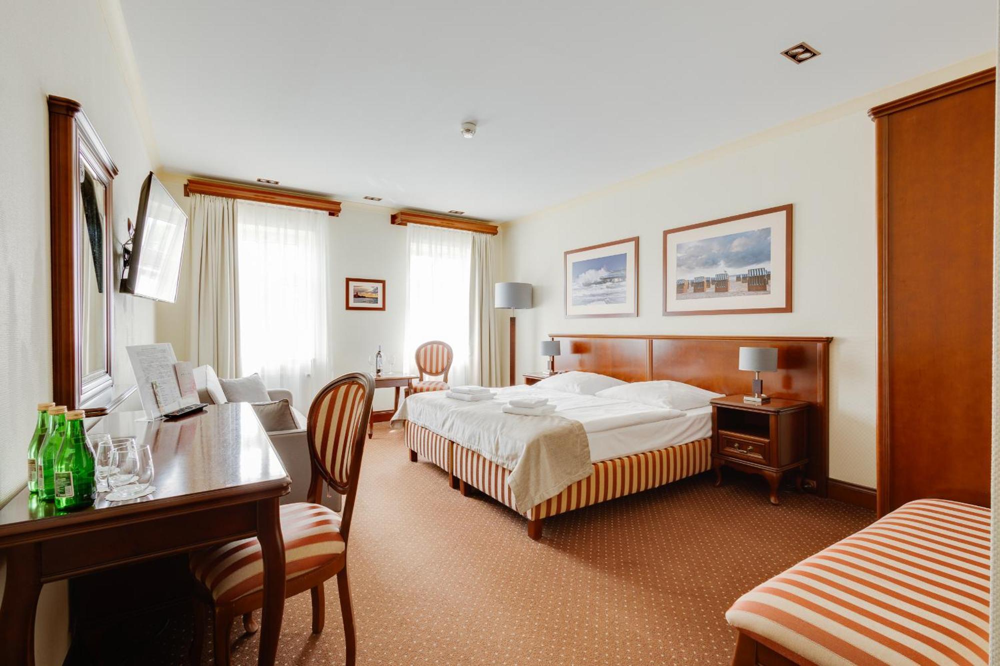 Classic Double Room with Extra Bed,1606559835:JPEG