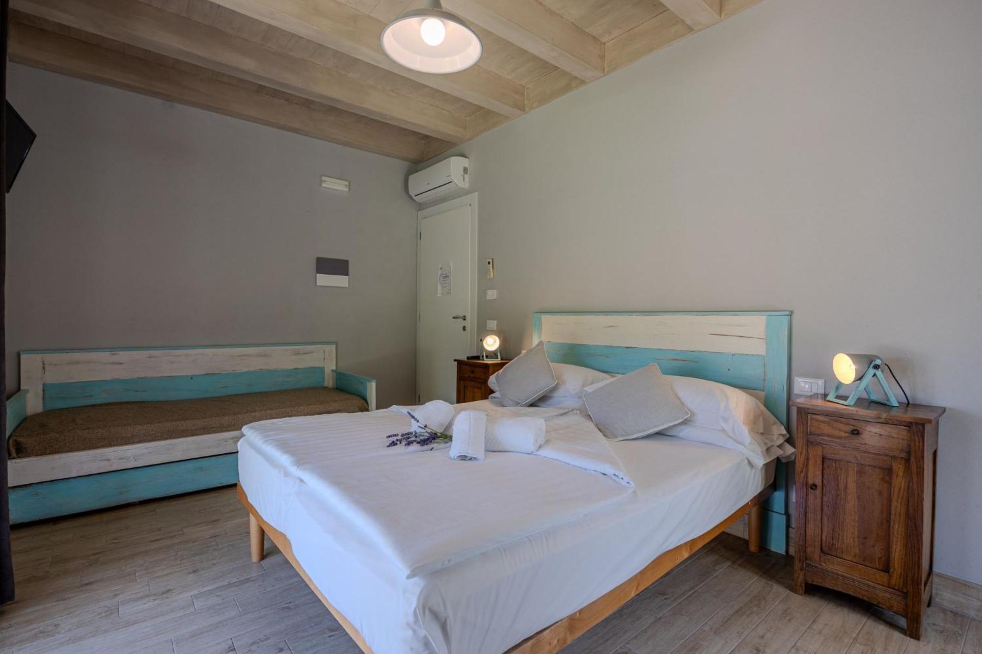 Triple Room with Pool View,1624327016:JPEG