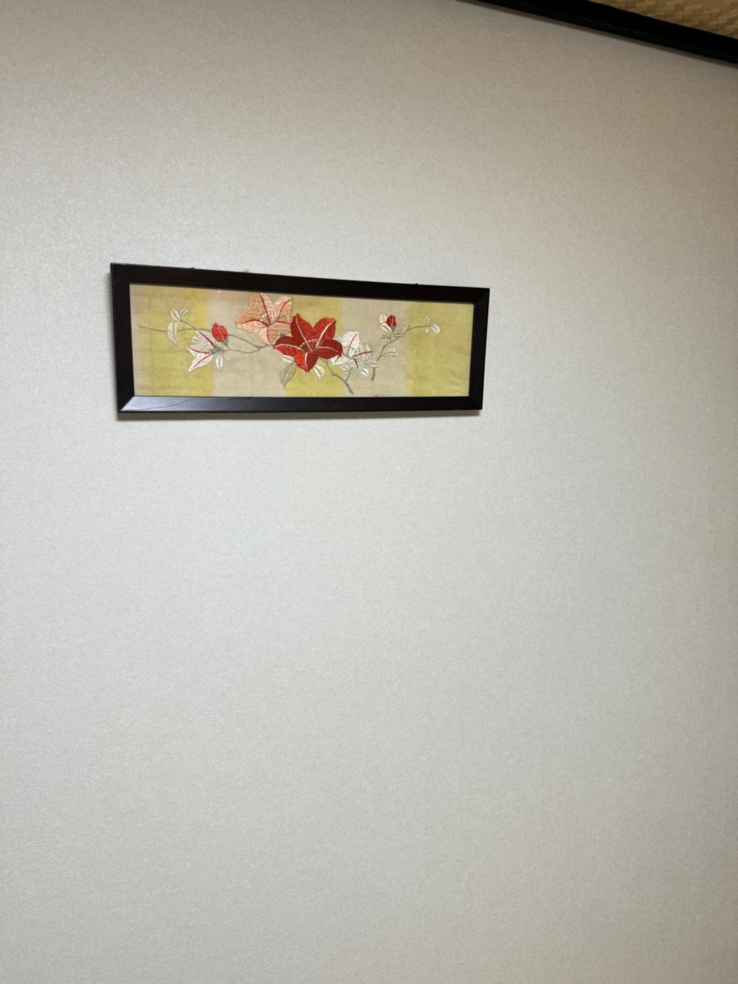 Single Room Shared Shower Toilet