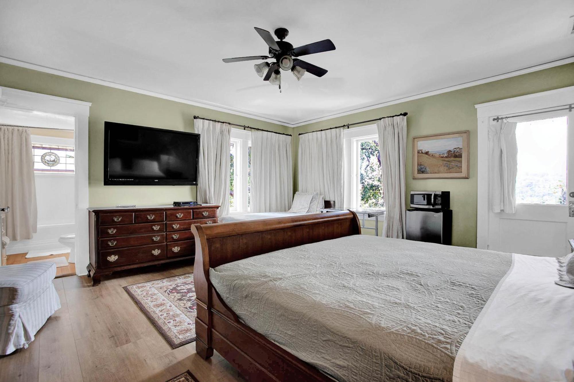 Oak Terrace #1
