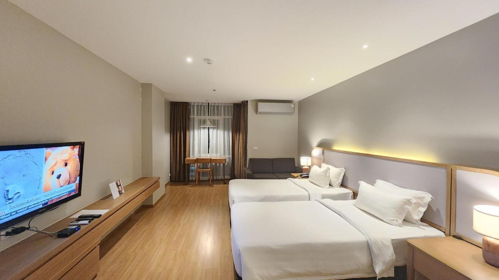 Deluxe Double or Twin Room