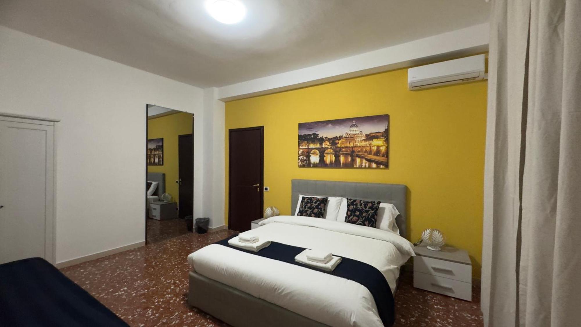 Double Room Private External Bathroom