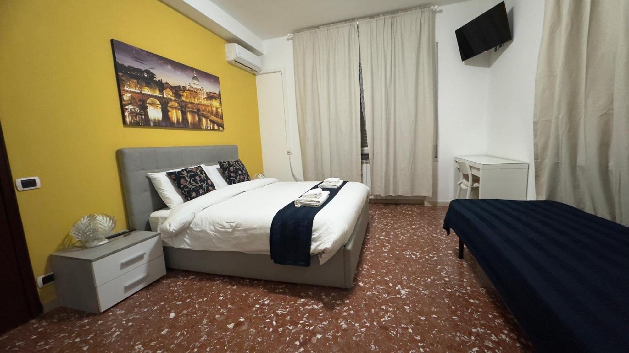 Double Room Private External Bathroom